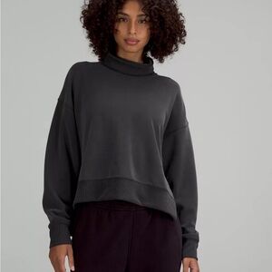 LULULEMON Softstreme Turtleneck Pullover Charcoal Cowl Neck Sweatshirt Size 8